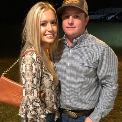 Miranda_Mattern's profile picture. Wifey.🖤Teacher.🍎Matthew 5:14💡