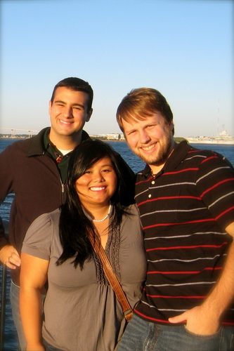 HealthyHelpins's profile picture. Follow Beau,Ivy, & Jon for great recipes, tips, and tricks for living healthier! Check out our blog to learn more about us:) http://t.co/kZV9MukXIL