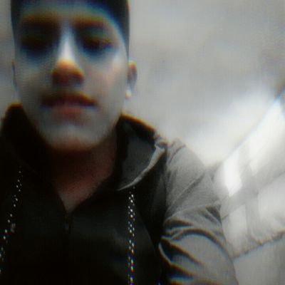 tengo muchas personalidades y todas son divertidas :)
PD: soy AMRY BOY :3