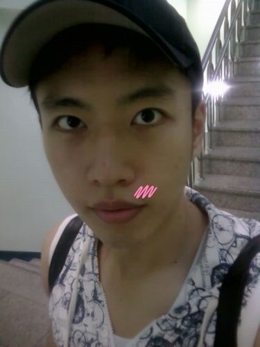 Ironvolition's profile picture. 안녕하세요^^