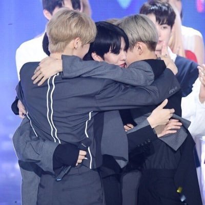 CIX อ่านว่า ซีไอเอ็กซ์ - CIX stan หากมีข้อผิดพลาดเกี่ยวกับการทำซับไตเติ้ลผู้จัดทำขออภัยมา ณ ที่นี้ด้วยนะคะ🙏🏻
