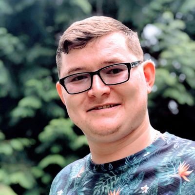 cruickymonsters's profile picture. 25 | Artist | 🏳️‍🌈 | Socially Awkward | 🐋