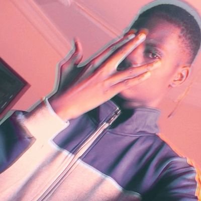 CheikhA00917675's profile picture. chui otaku et en mm temps fan de basket...
chui pour la plupart des gens un incompris ms je crois que l'important c'est de ce comprendre soit mm...#KDH😈