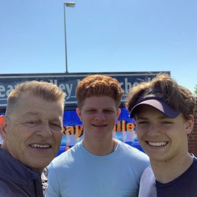 rhalley1956's profile picture. 