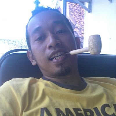 hitamkeling's profile picture. gue adalah gue dan gue bukan elo.. ingat itu