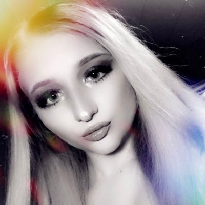 _to_neverland_k's profile picture. ✨your never too young to dream✨ ☕️ima sip my tea cause that's nun of my business☕️ ☹️ rockn roll☹