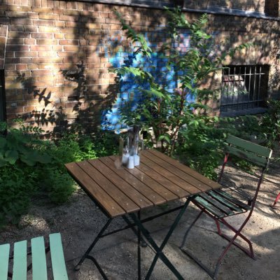 suzanaK_'s profile picture. fly with your own wings