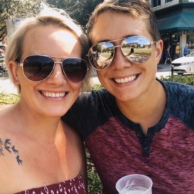 whatthe80414601's profile picture. New to Twitter!