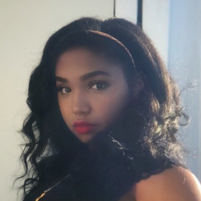 BriBristheBest's profile picture. ブリアナ✌🏽professional procrastinator 🙃❤️✝️💭