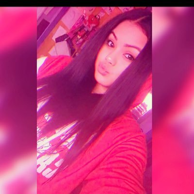 veronic86478807's profile picture. 