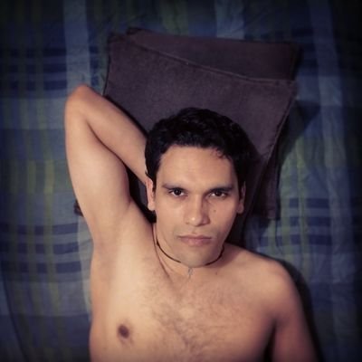 G987's profile picture. Estoy un poco tostado, pero si me raspas lo quemado no sepo tan mar // EX - professional trainer friends zone // Los follower son amigos imaginarios // IG:G987