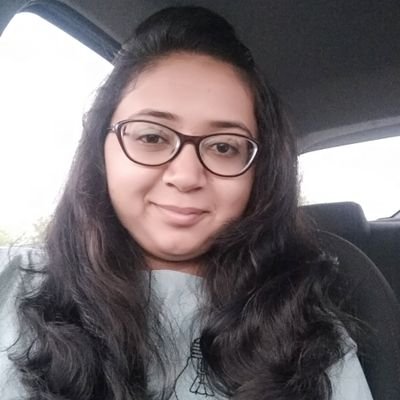 Komal_MV's profile picture. 