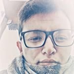 _mustafagokmen_'s profile picture. Bu taşıdığım toprak yığınını bile yordular , Ona can veren ruhumuda, Bu ruhu hissettiren kalbimide , yüreğimide yordular E. TURAÇ