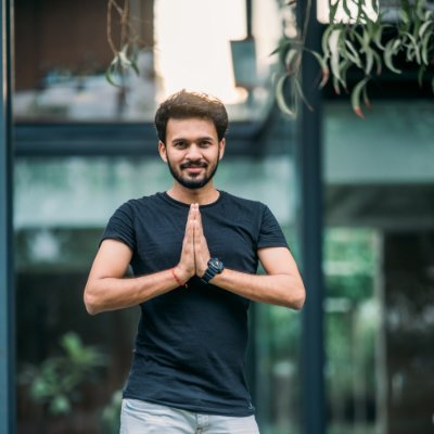 A Noida based guy in his late twenties working with Adobe Systems, who has an intense passion for travel, culture, languages and food.