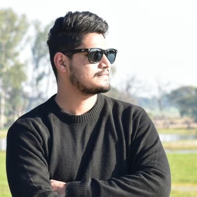 amviva09's profile picture.