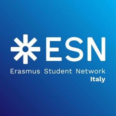 Associazione europea di studenti universitari il cui scopo è promuovere e supportare la mobilità giovanile. Livello italiano di ESN International