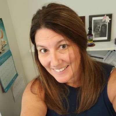 sunshine23_d's profile picture. Ice hockey goalie mom, animal lover, book geek, burner of wood pyrography, Sun / Moon lover