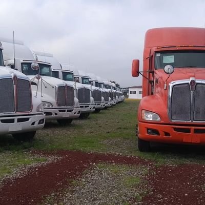 Venta de camiones y tractocamiones semi nuevas  Kenworth y multimarcas.
Contáctanos . Gabriela Gutiérrez  Tel cel 044  33 18 39 44 62