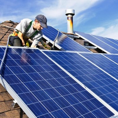 Net 0 Energy Homes is a highly experienced team of expert solar panel installers of domestic and commercial solar panel (PV) systems across South Florida.