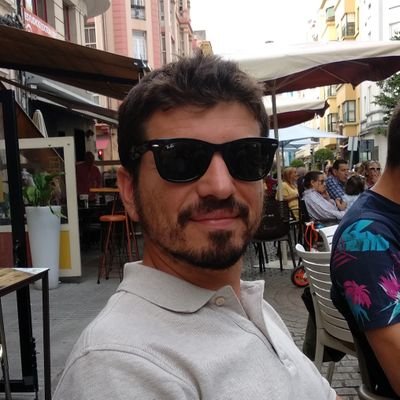 chuajose's profile picture. Hago de todo, y no se de nada. 
Me gusta correr sin sentido y el mar 🏄