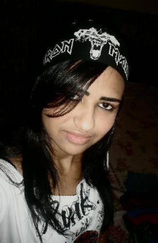 Eu estou ser pergutno pessaol aqui,Vc naum gosto de sou surda???, to triste!!!!!!!!!!!