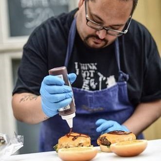 Jolly fat bastard with lots of love for comfort food, beer and enjoying life.   🍔🌭🍕🍳🥓🌮🌯🥙🍜🍣🍻🥃🍸 #comfortfood #beer #burgers