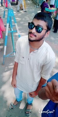 tKrs13clUNVx96D's profile picture. handsoffvenezuela