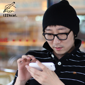 122kcal / Graphic Designer / Artdirector / Product Manager / 5D mark2 / Choco•whity / EAT diary 소주한잔 = 데낄라한잔 = 예거밤한잔 Music/movie\drink/무한팔로~