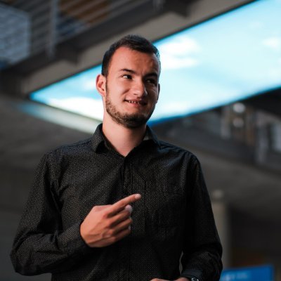 Journalist | Medientyp | Tischtennis- und Pop Punk-Enthusiast | Blick auf #I40, #KI, #Klimakrise und mehr | formerly @WMKstudium, @th_nuernberg | Freelancing