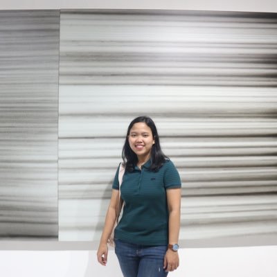 danikristiana's profile picture. Librarian. Jangan lupa bahagia, jangan hanya pura-pura :p