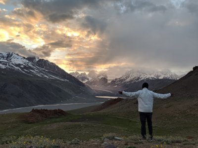 TheuncannyT's profile picture. Everyone has a mysterious side to them!
Let's be uncanny !
Let's explore more !
Dm for collaboration!