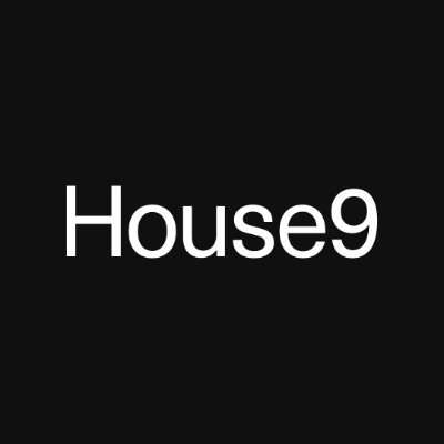 House9 is a collaborative graphic design studio / House9 est un studio collaboratif de design graphique.