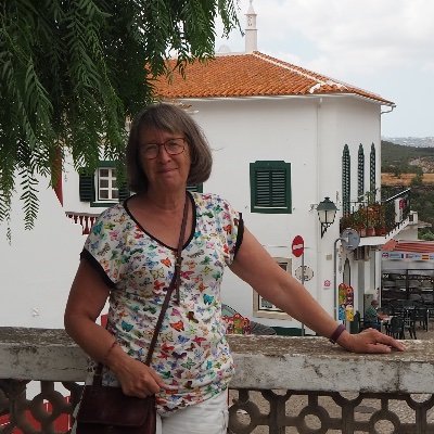 RieRiedissing's profile picture. 