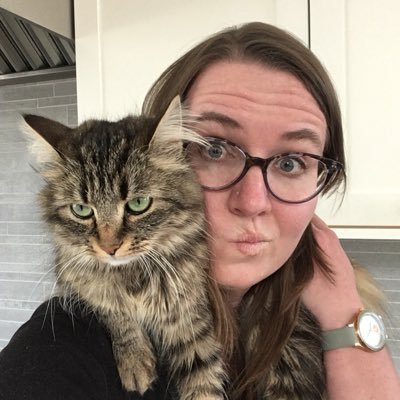 Rare Books Librarian @lampallib, PhD @UiB_IF. Into intersectional feminism, medieval manuscripts, digital humanities, coffee, and cats. She/her, views my own.