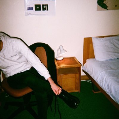 AlecNelson62's profile picture. cours vite, camarade, le vieux monde est derrière toi