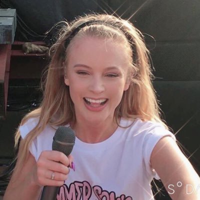 i love @zaralarsson more than anything