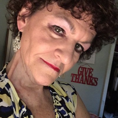 Writes Savvy Dating, a blog for singles over age 50. #Dating #Christian surviving #cancer for 30+ yrs. Please, no DMs. Spread love, not hate.