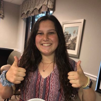 CHLOELOVELL4's profile picture. 