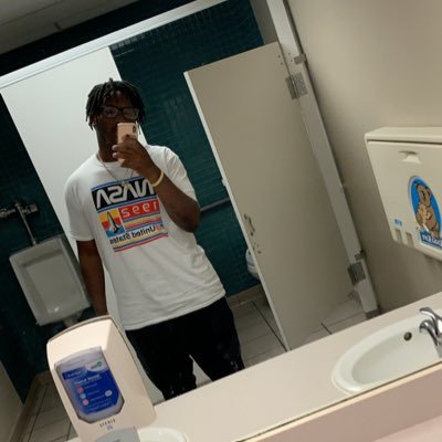 🏝 850