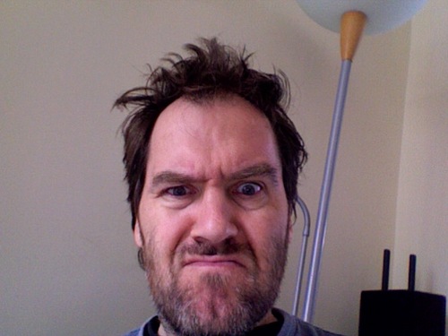 vegan, bit geeky (Unix dev/sysadmin), bit sporty (play footy, run 5km). In a relationship (bit cwtchy). Hi / Hylo. @gedge@toot.wales