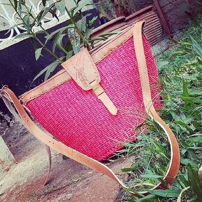 TechwizAdvt254's profile picture. Welcome to my page 🇰🇪🇰🇪
Please feel free to Inbox/DM me more for more info about the items
Kindly follow and share our page to your friends.