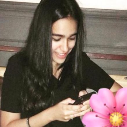 Mahekagg_21's profile picture. ✌🏻