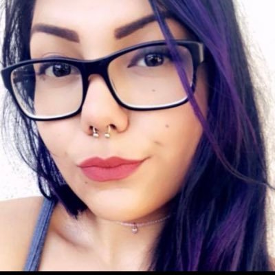 Team carbs. š“š šššš šš š
šš šššš. bartender by day, stand up comedian by night, native artist and mom; always. CEO of @ danyellacrochets š°š²š°š±