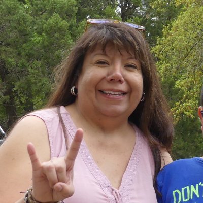 4th Grade Teacher at Forest Creek Elementary; Mom to 3; Wife; Daughter; BC Survivor; Faith, Family & Friends! #livingmybestlife