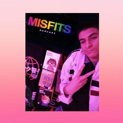 I'm 16 bout to be 17
I make edits🖤
I love helping people with problems 😊