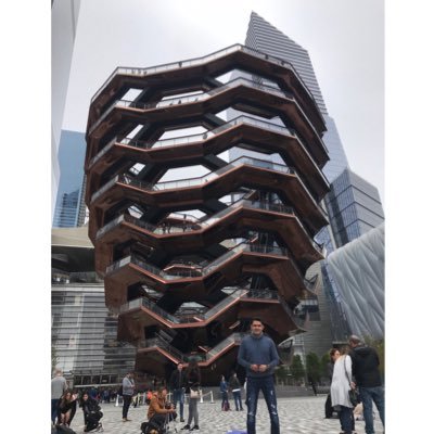 carloma24's profile picture. 