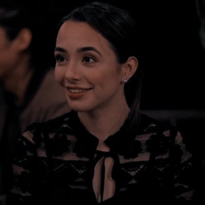 VoguishIniquity's profile picture. [𝙼𝙸𝚁𝚁𝙾𝚁 𝚁𝙴𝙵𝙻𝙴𝙲𝚃𝙸𝙾𝙽. ] ——– Shadows settle on the place, that you left ⠀ ⠀ ⠀ ⠀ ⠀ ⠀⠀ Our minds are 𝙏𝙍𝙊𝙐𝘽𝙇𝙀𝘿 by the emptiness.