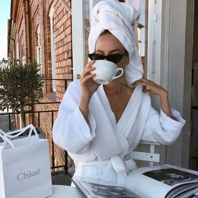 Marta25273097's profile picture. hi my friends