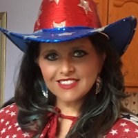 Stephanie D (@stephlovestrump) 's Twitter Profile