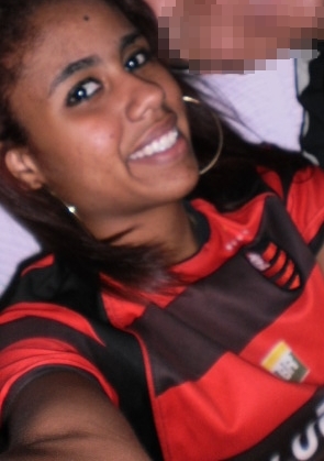 Livre pra poder sorrir, sim
Livre pra poder buscar o meu lugar ao sol ♪